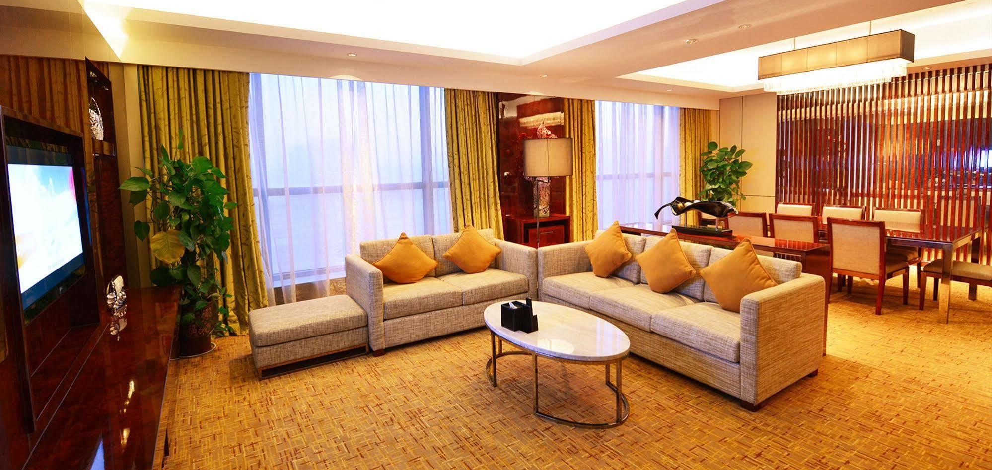 Wyndam Xuzhou East Exterior foto